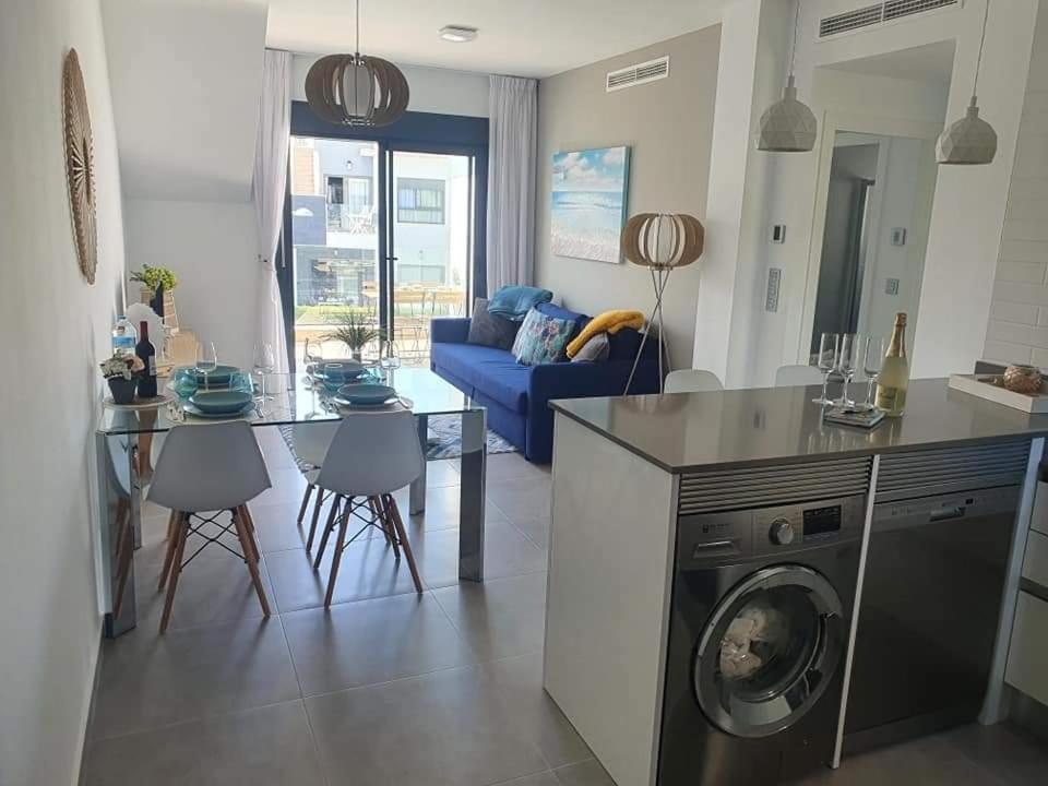 Apartamento Casa Lela Met Dakterras Pilar de la Horadada Exterior foto