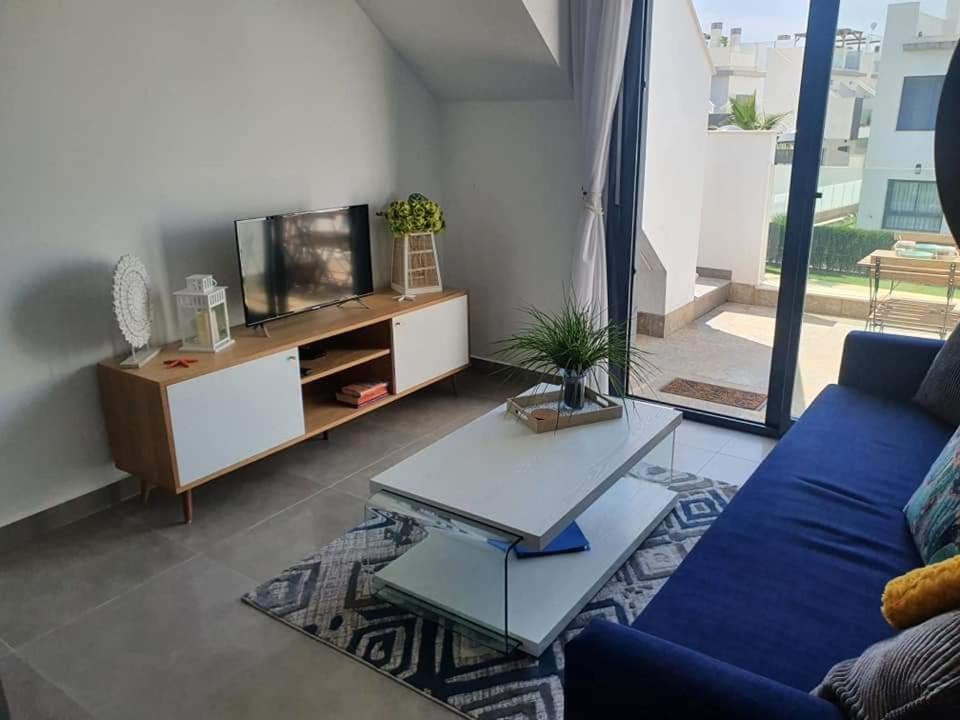 Apartamento Casa Lela Met Dakterras Pilar de la Horadada Exterior foto