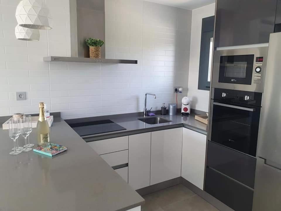 Apartamento Casa Lela Met Dakterras Pilar de la Horadada Exterior foto