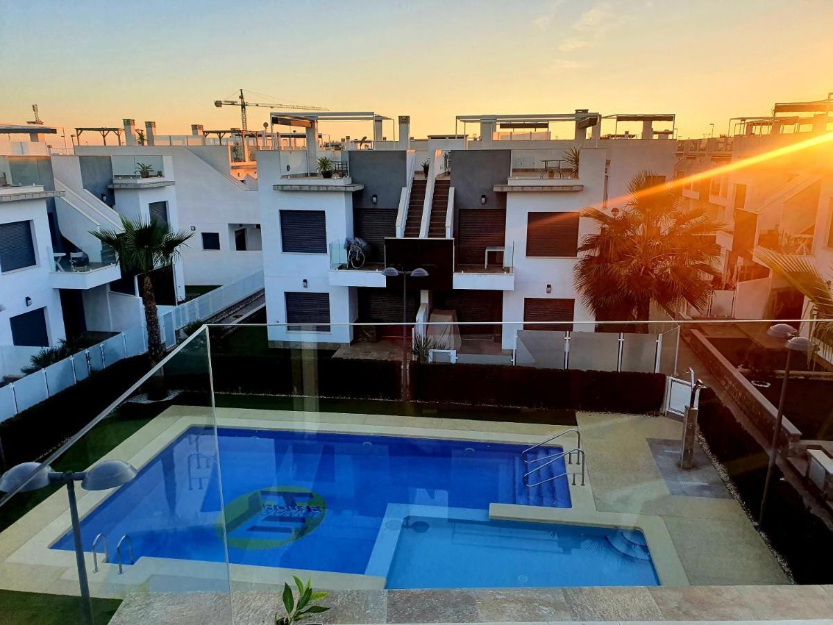 Apartamento Casa Lela Met Dakterras Pilar de la Horadada Exterior foto